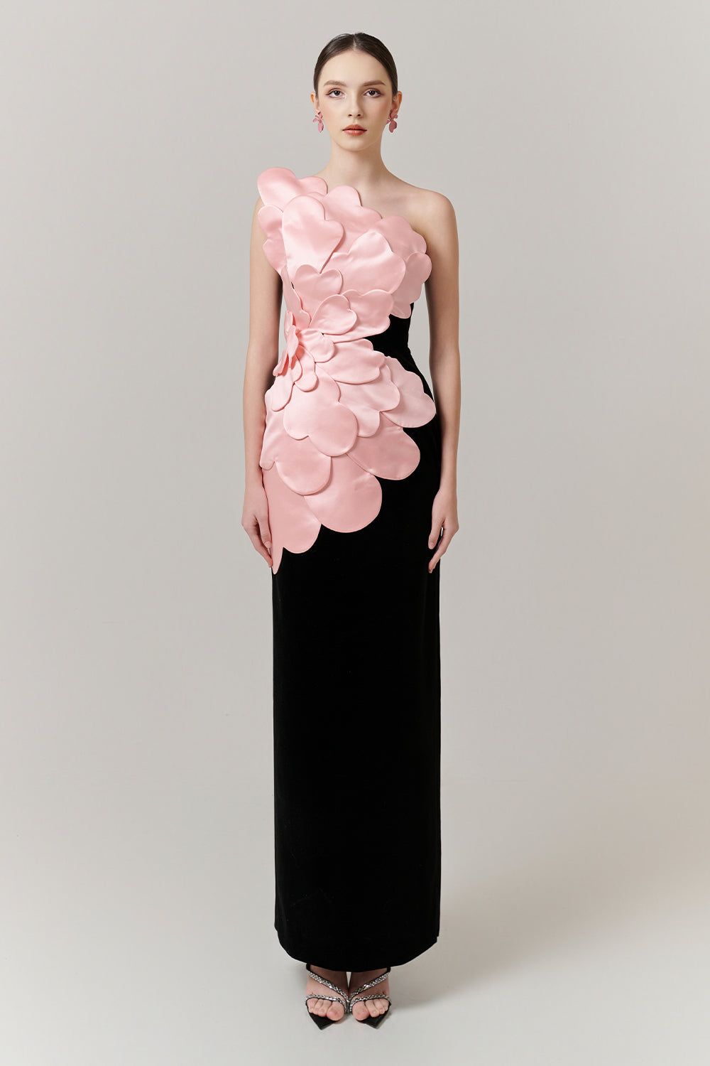 Vera Asymmetric Neck Applique Maxi Dress -