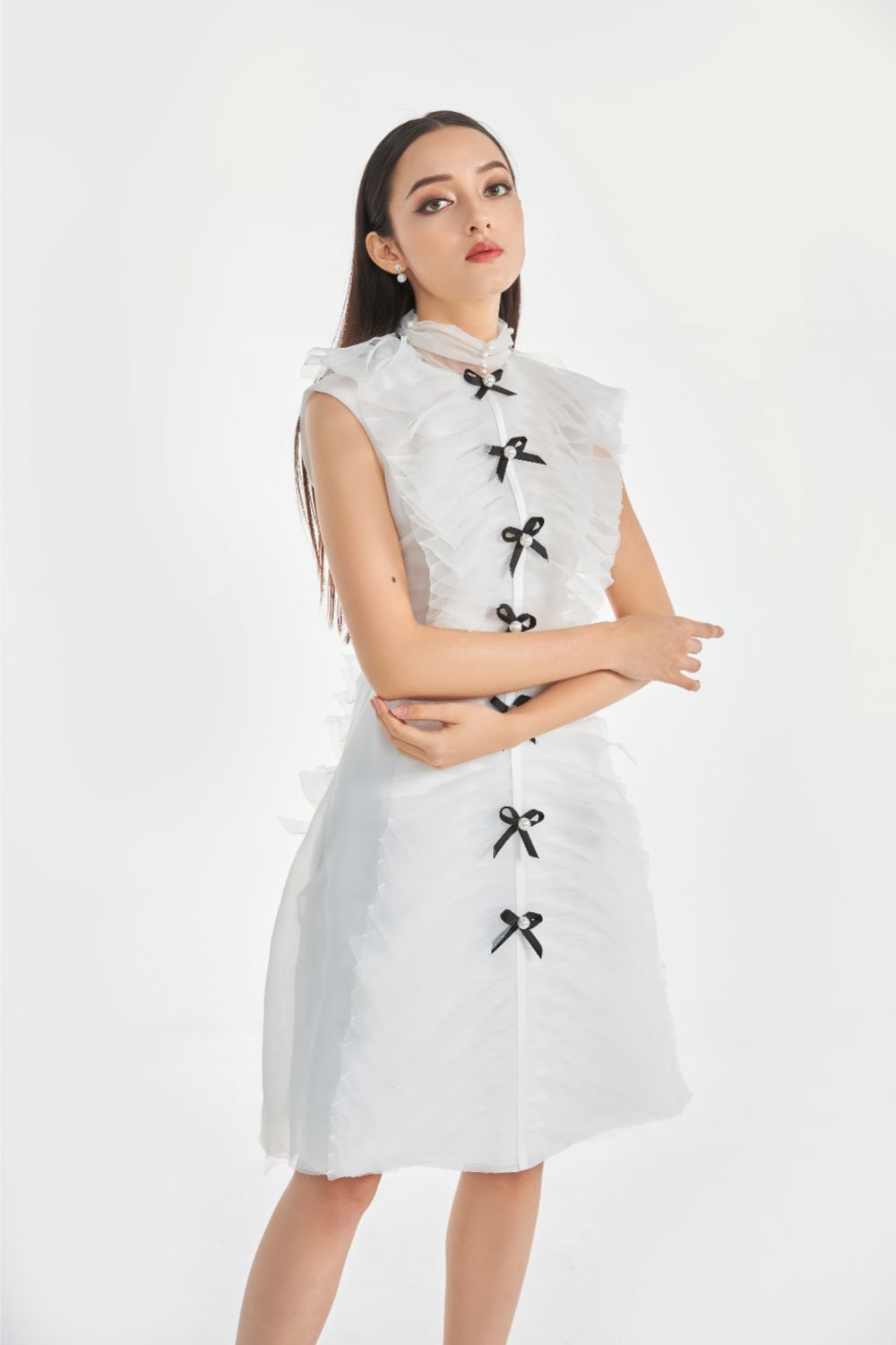 Grande Bowtie Line Dress