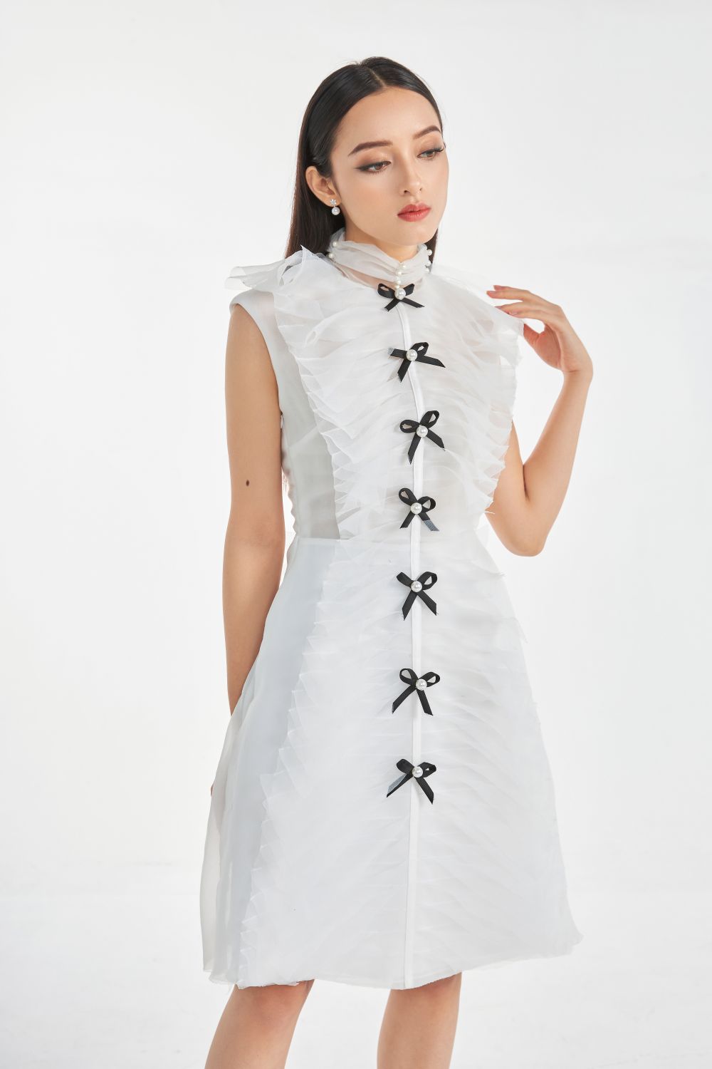 Grande Bowtie Line Dress