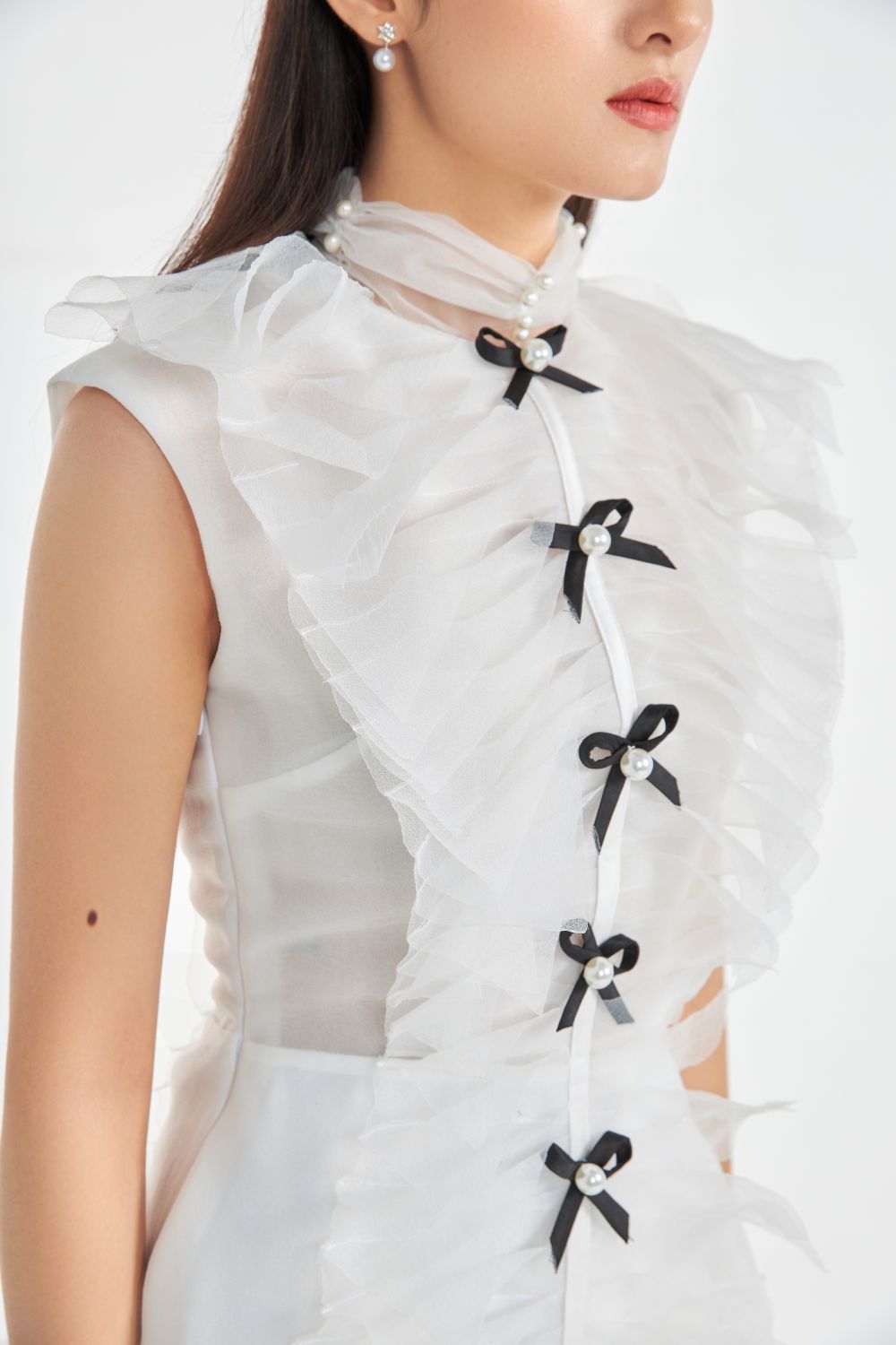 Grande Bowtie Line Dress