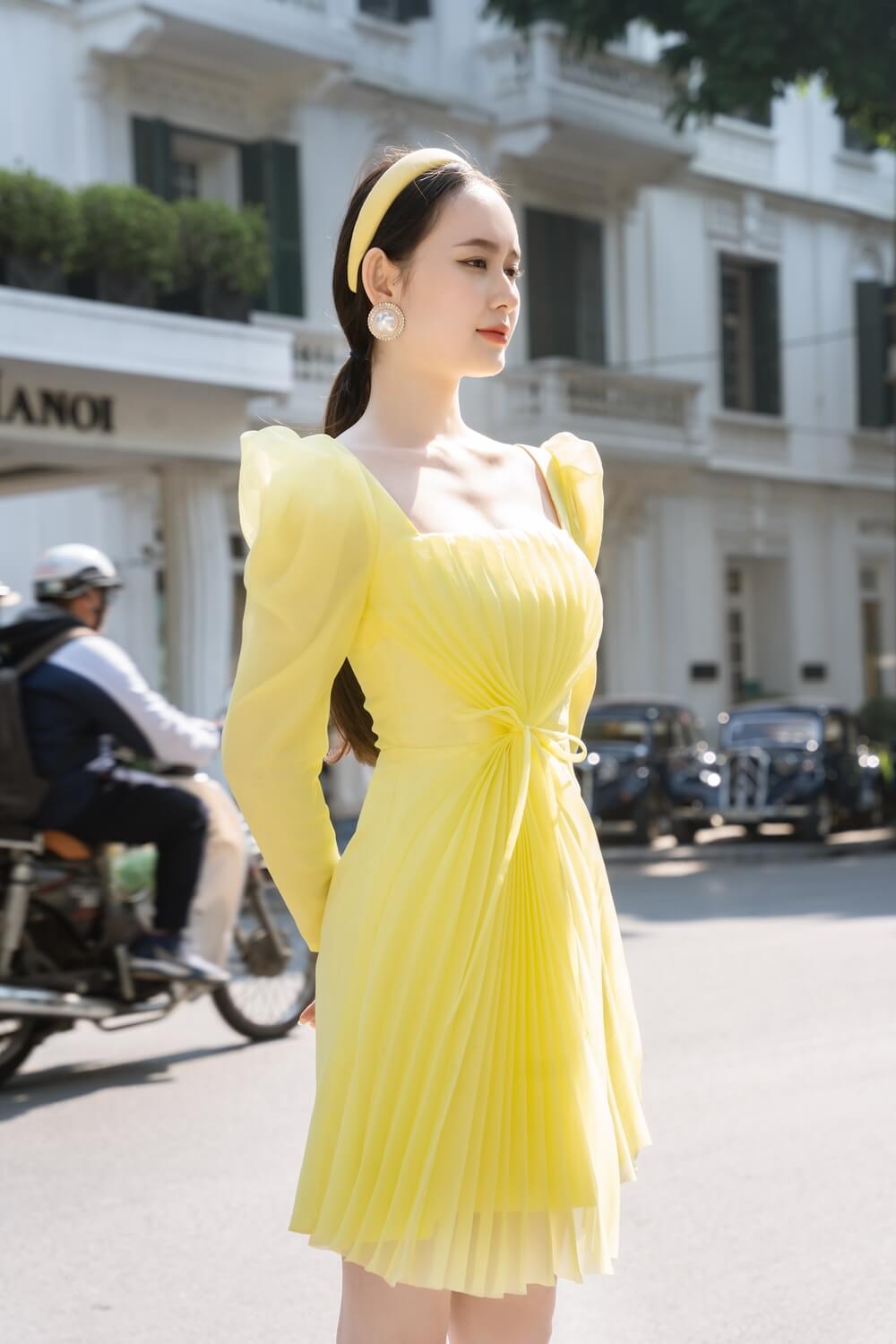Lysandra Square Neck Dress