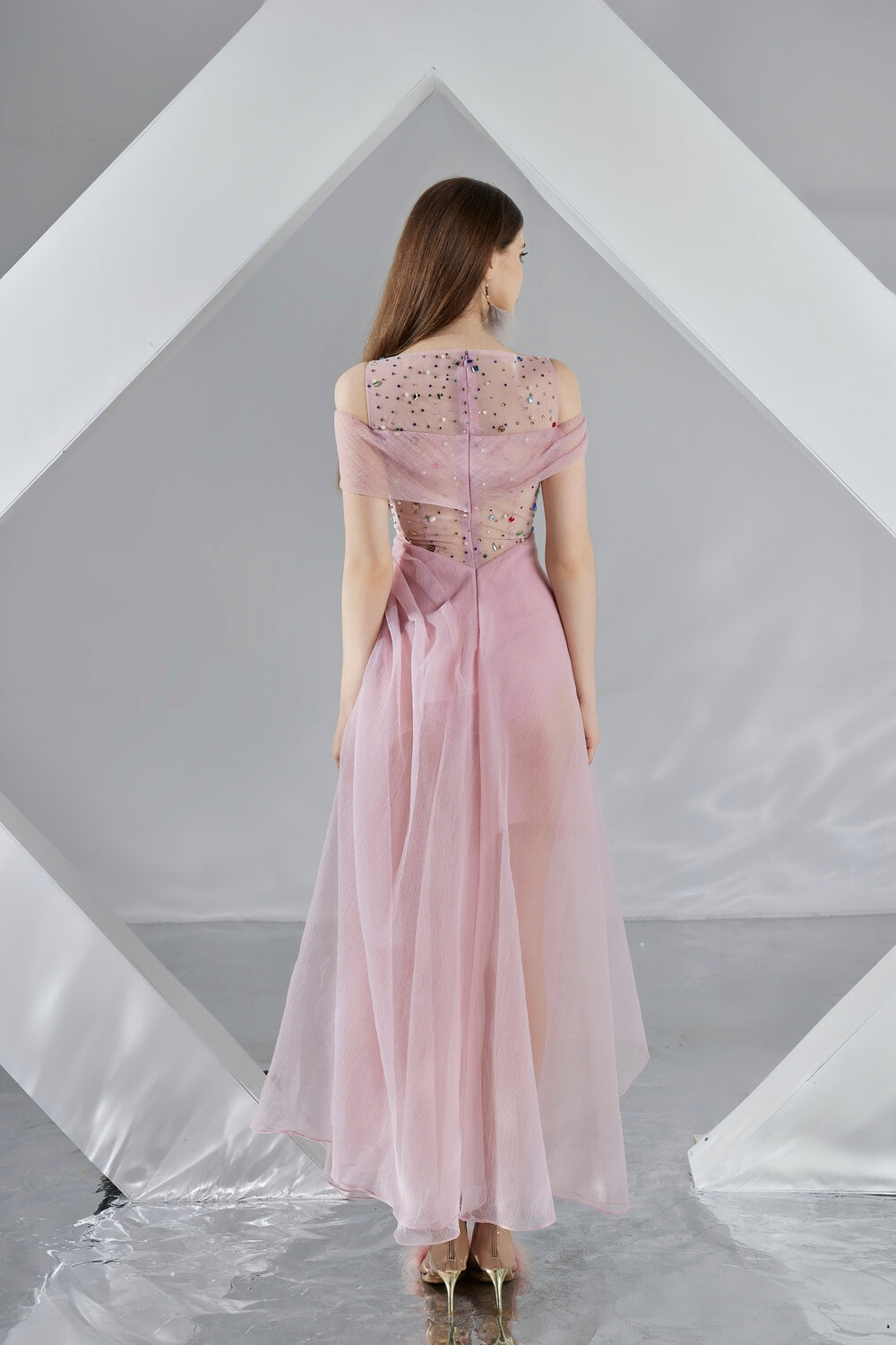 Zariyah Slit Open Shoulder Organza Midi Dress