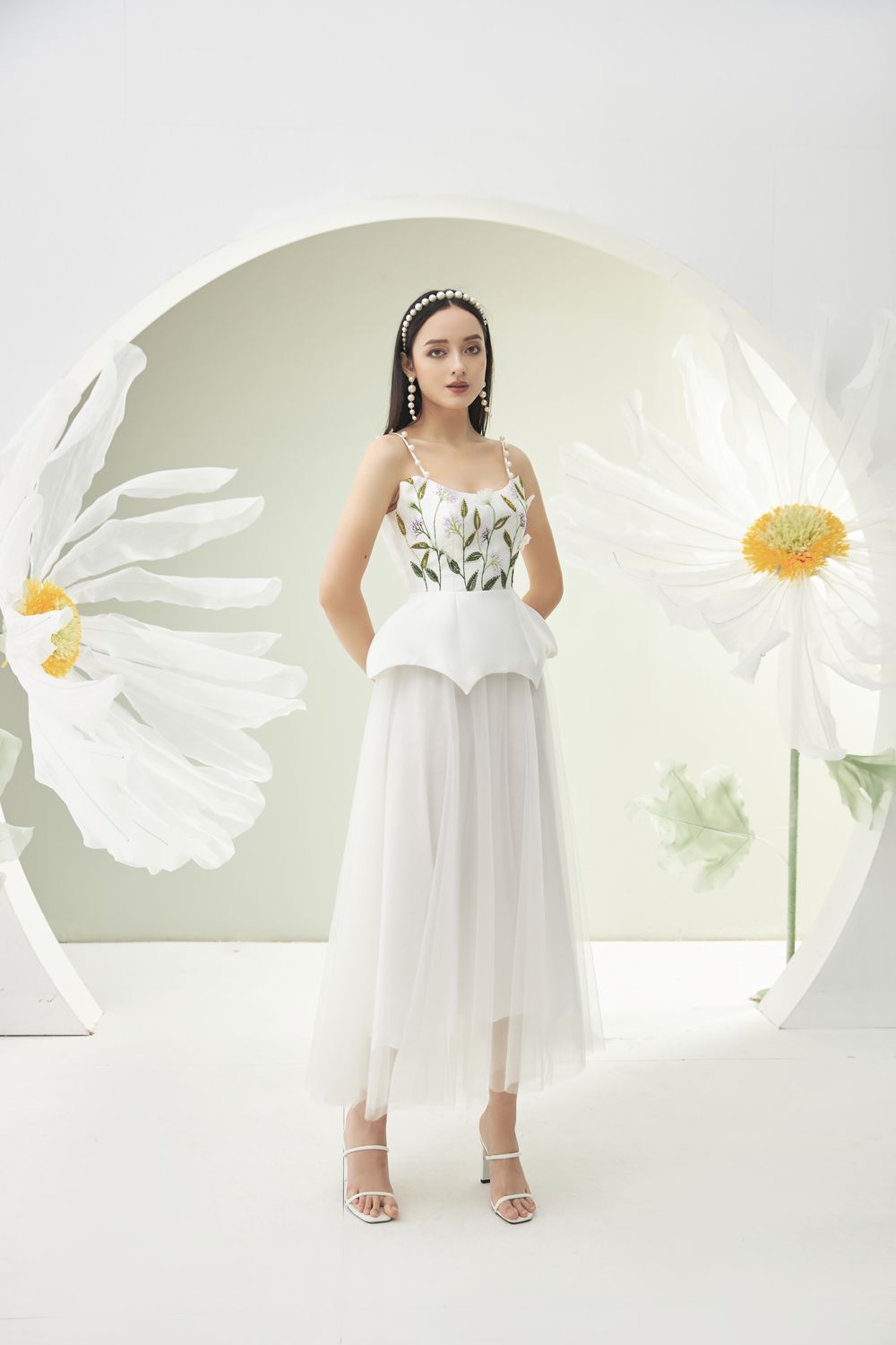 Brascho Embroidered Set 