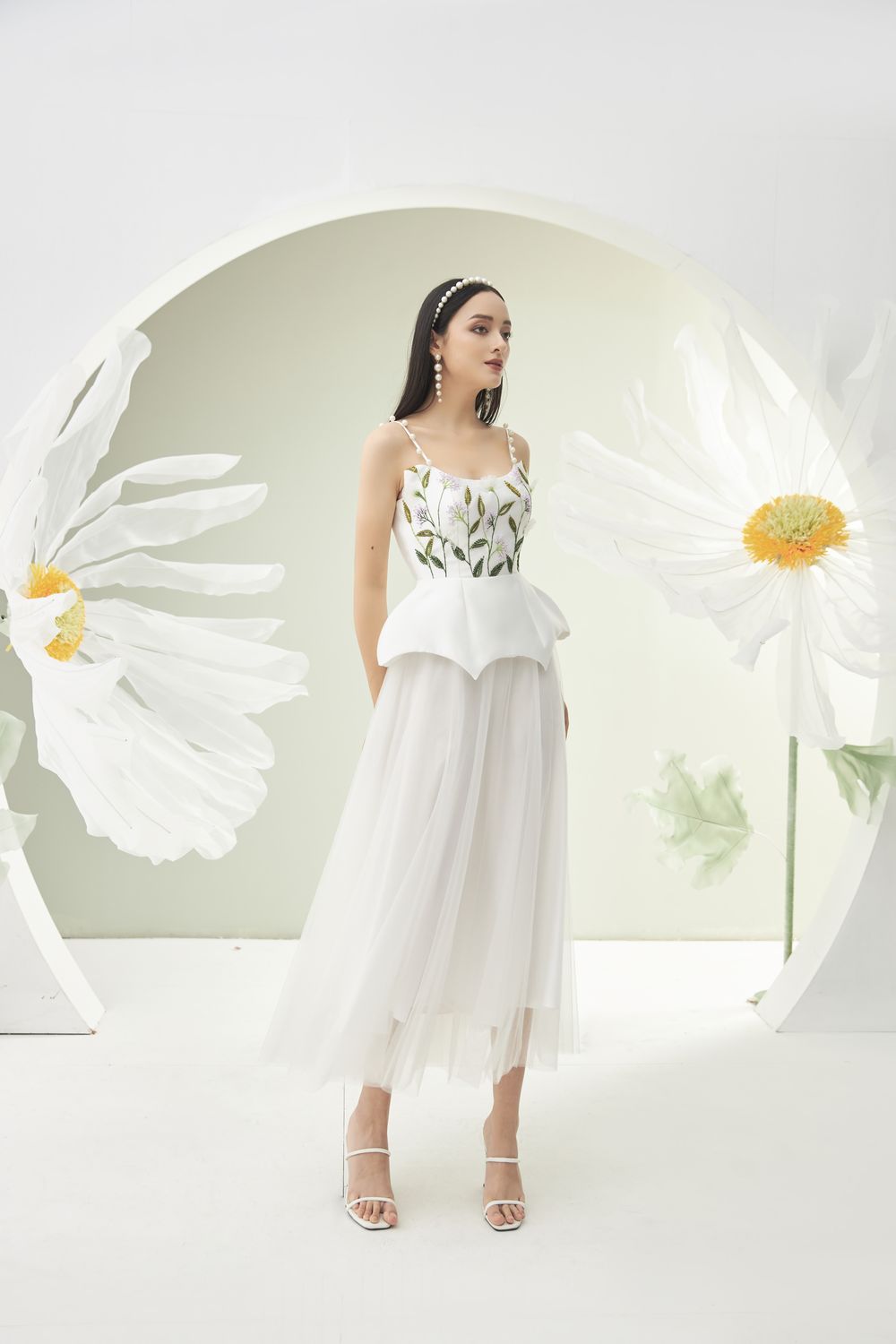 Brascho Embroidered Set 