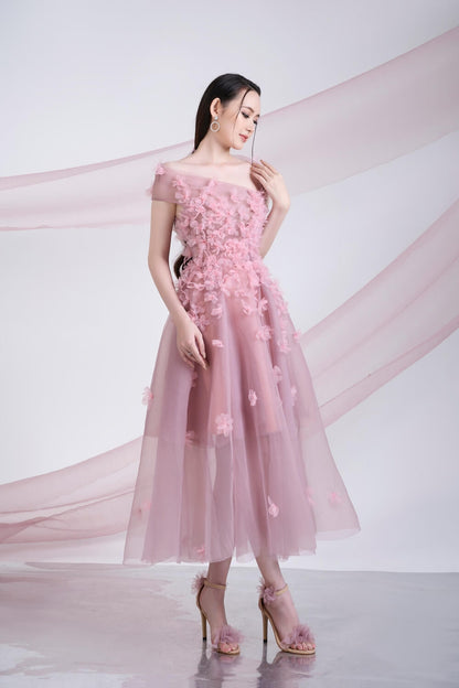 Cynna Off-Shoulder Dress 