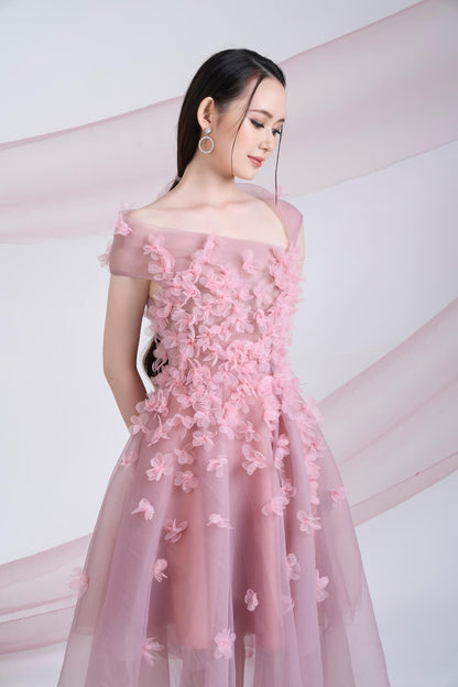 Cynna Off-Shoulder Dress 