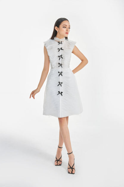 Grande Bowtie Line Dress 
