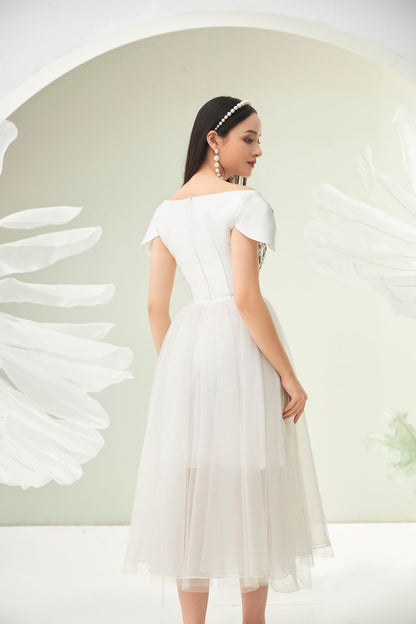 Limbat Heart Neck Dress