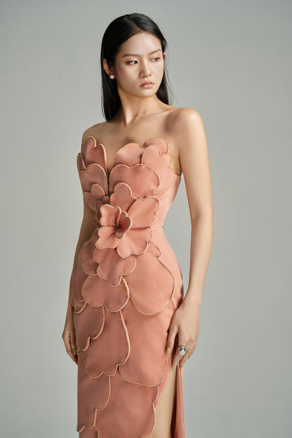 Tiana Pegged Sweetheart Neck Velvet Maxi Dress