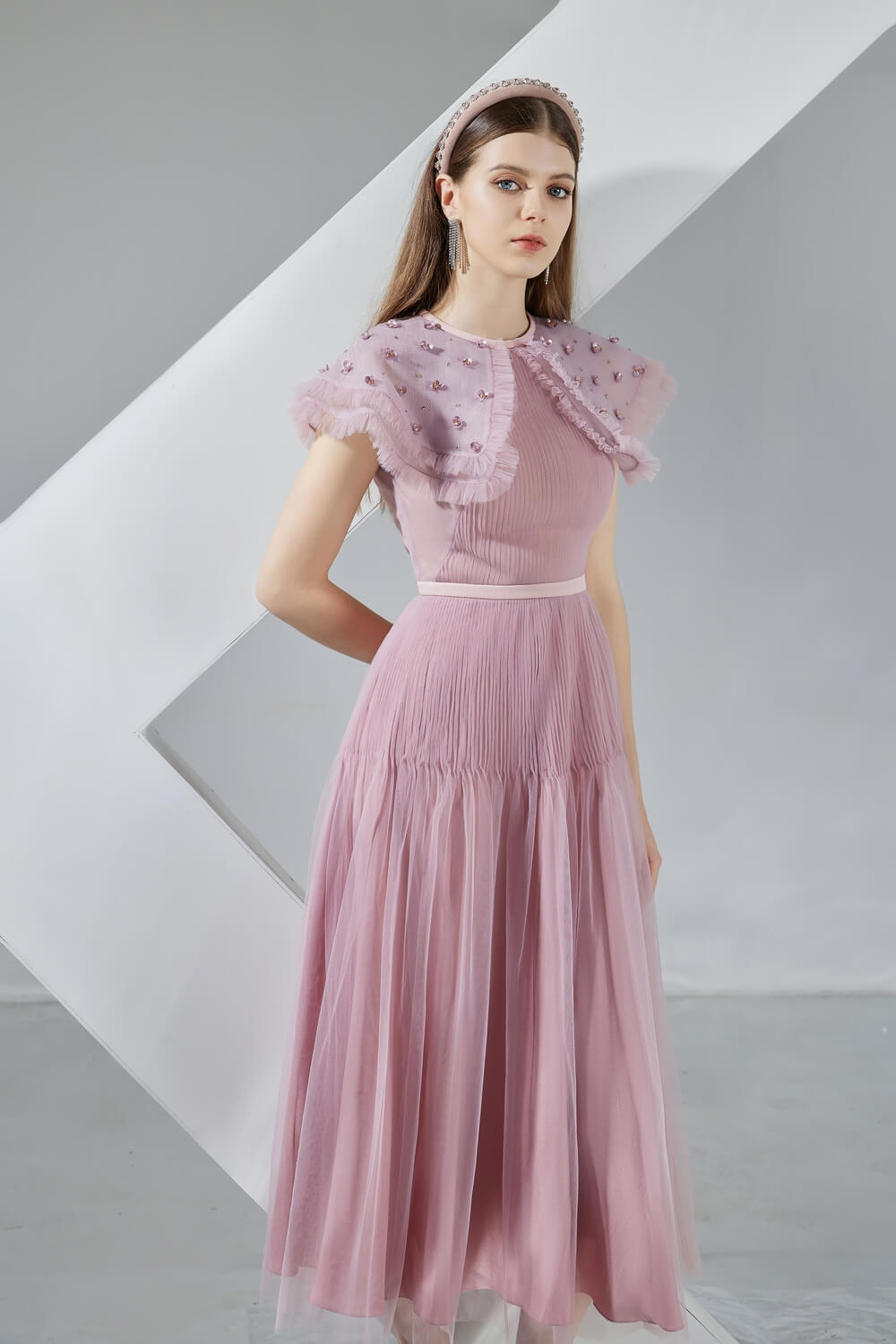 Jully Gathered Round Neck Organza Midi Dress