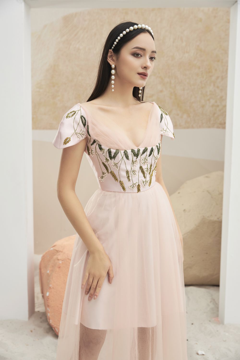 Heart top neck dress
